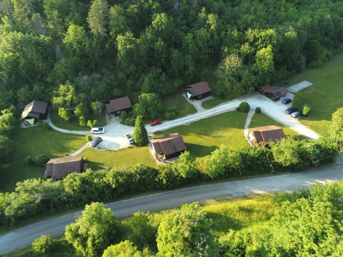 Villa La Roche Du Moulin Saint-More Exterior foto